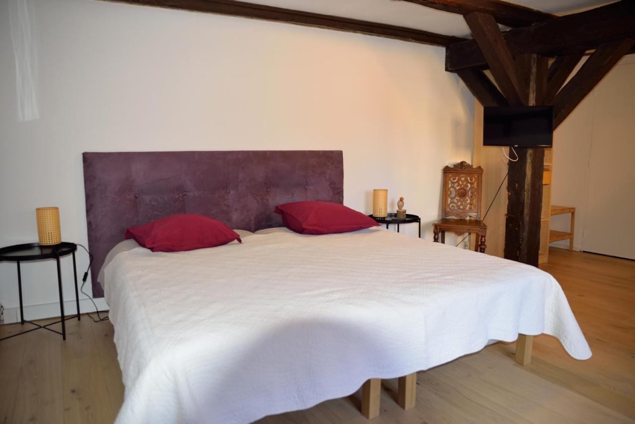 Chez Cecile Bed And Breakfast Chez Le Vigneron Кольмар Экстерьер фото